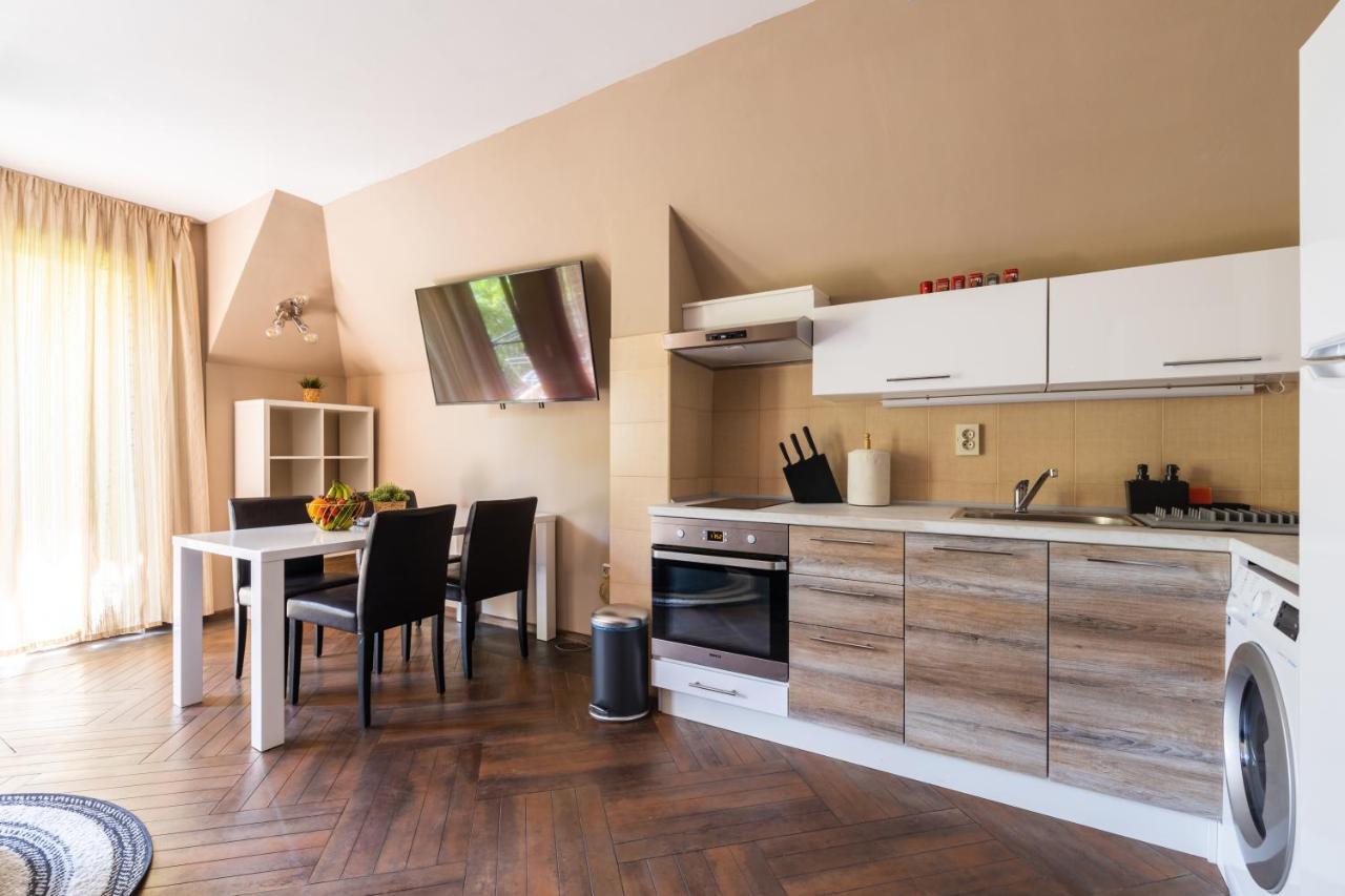 Quiet & Modern Maisonette Varna Exterior foto